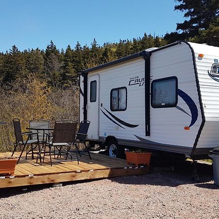 Moceanset Getaways-Beautiful Ocean, Mountain & Sunset Views, "Camping Experience" Dingwall Exterior photo